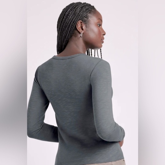 Splendid Sz XL Gray Long Sleeve Classic Tee with fine ribbing - Picture 3 of 7